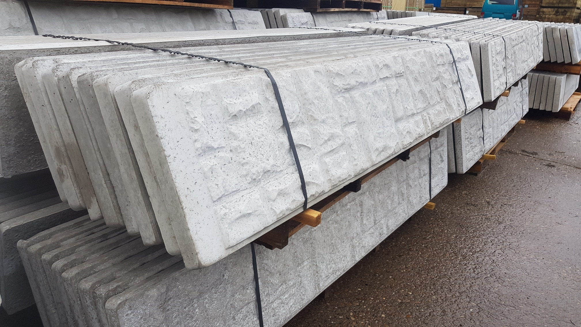 300mm Concrete Gravel Boards